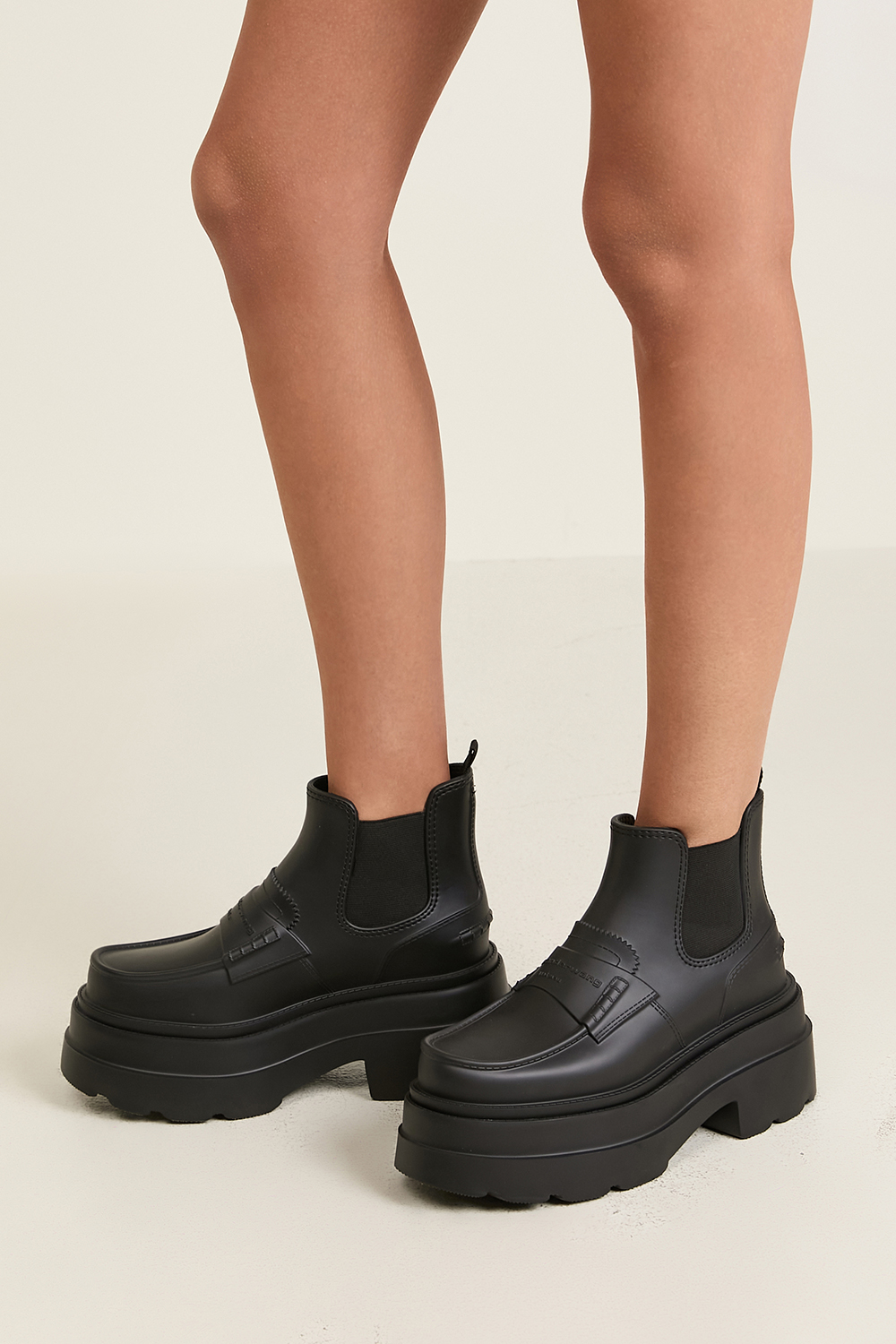 מגפוני פלטפורמה לגשם